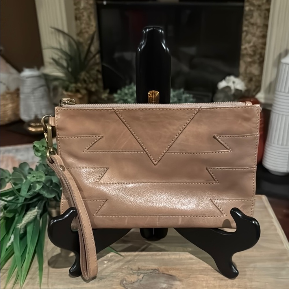 Lucky Brand Tan Leather Clutch